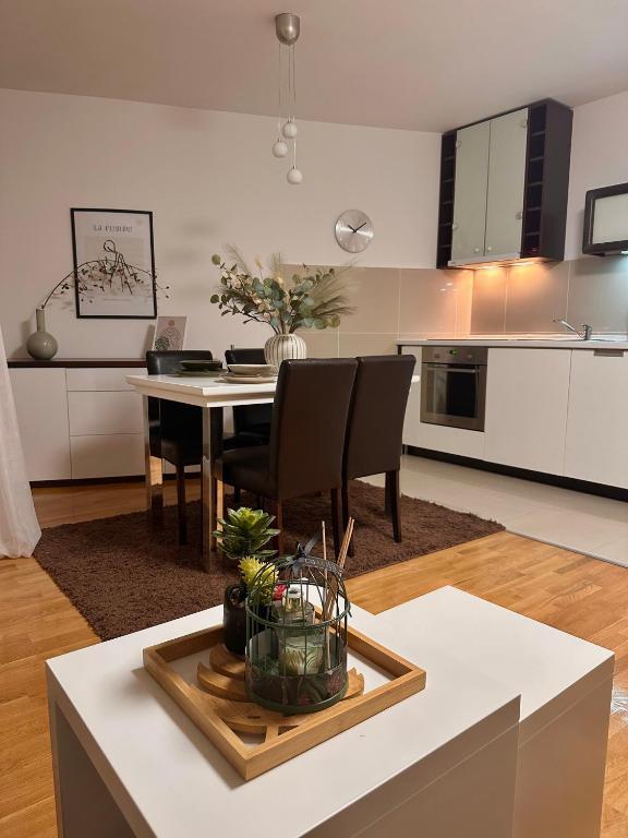 Apartman Floresta - In Front Of Japanese Garden, Enchanting Nature View, Spotless And Cozy Vrnjačka Banja Kültér fotó